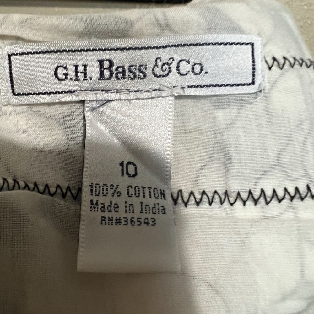 G.H Bass & co skirt black white floral 100% cotton size 10 - Picture 2 of 5